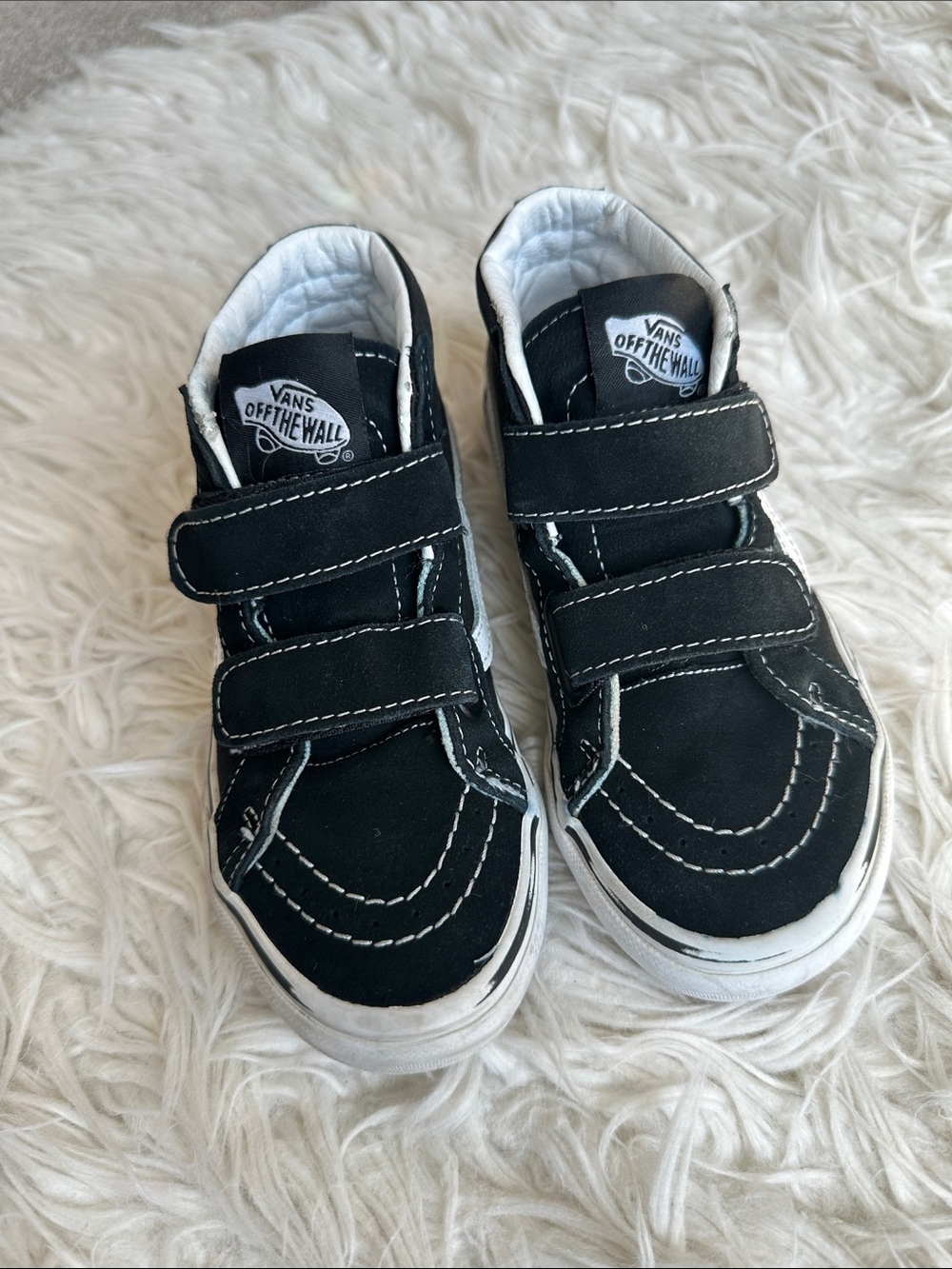 Vans Kids Black and White Velcro Sk8-Mid Sneakers size 13 - Picture 2 of 6